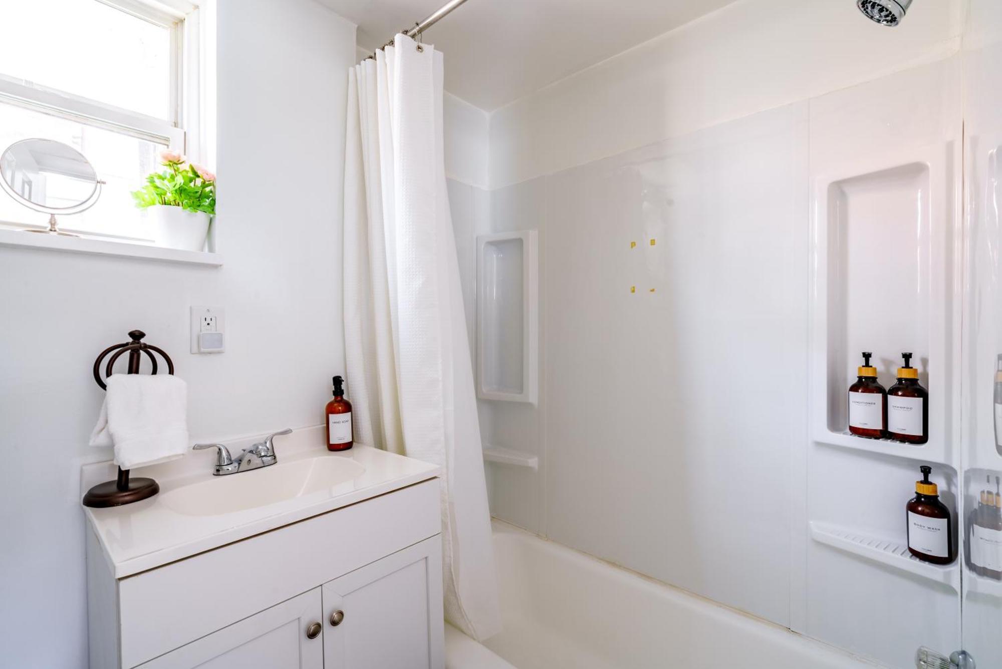 Short North Convention Private Parking Pets Apartment Columbus Bagian luar foto